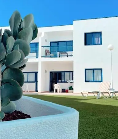 Sun & - Wifi & Pool Apartment