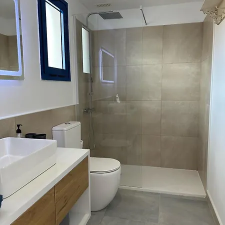 Sun & - Wifi & Pool Apartament